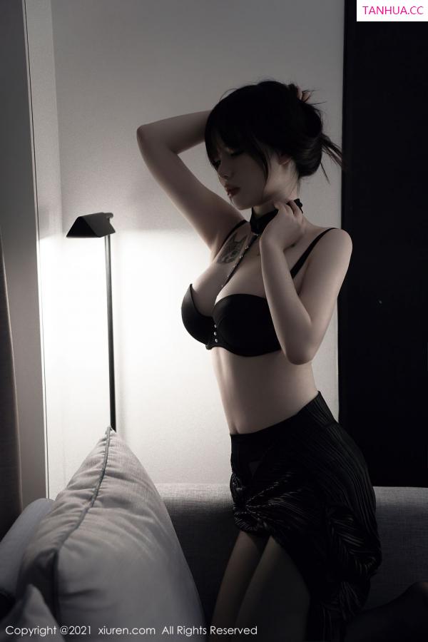 Arude薇薇  [XiuRen]高清写真图 2021.10.19 No.4080 Arude薇薇第70张图片